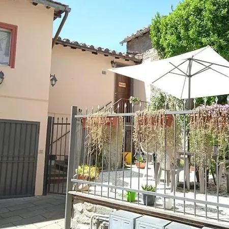 Il Giardino Di Ambra Casa Vacanze Indipendente Viterbo Exterior photo